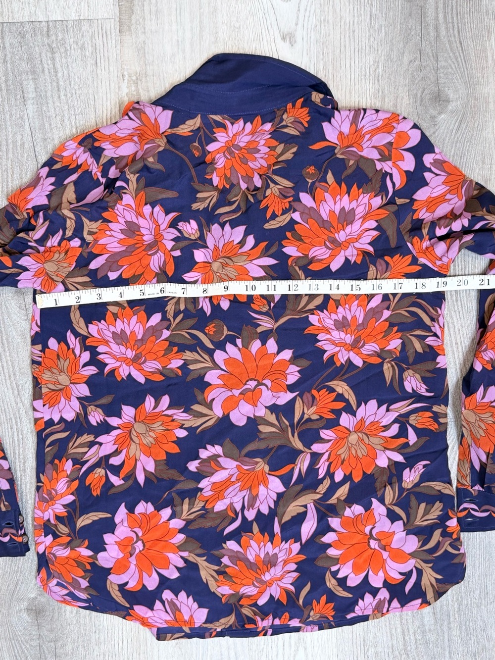 Anthropologie Maeve Paradigm Silk Buttondown Floral Blouse Navy Multi Size 8 NWT - Picture 14 of 16